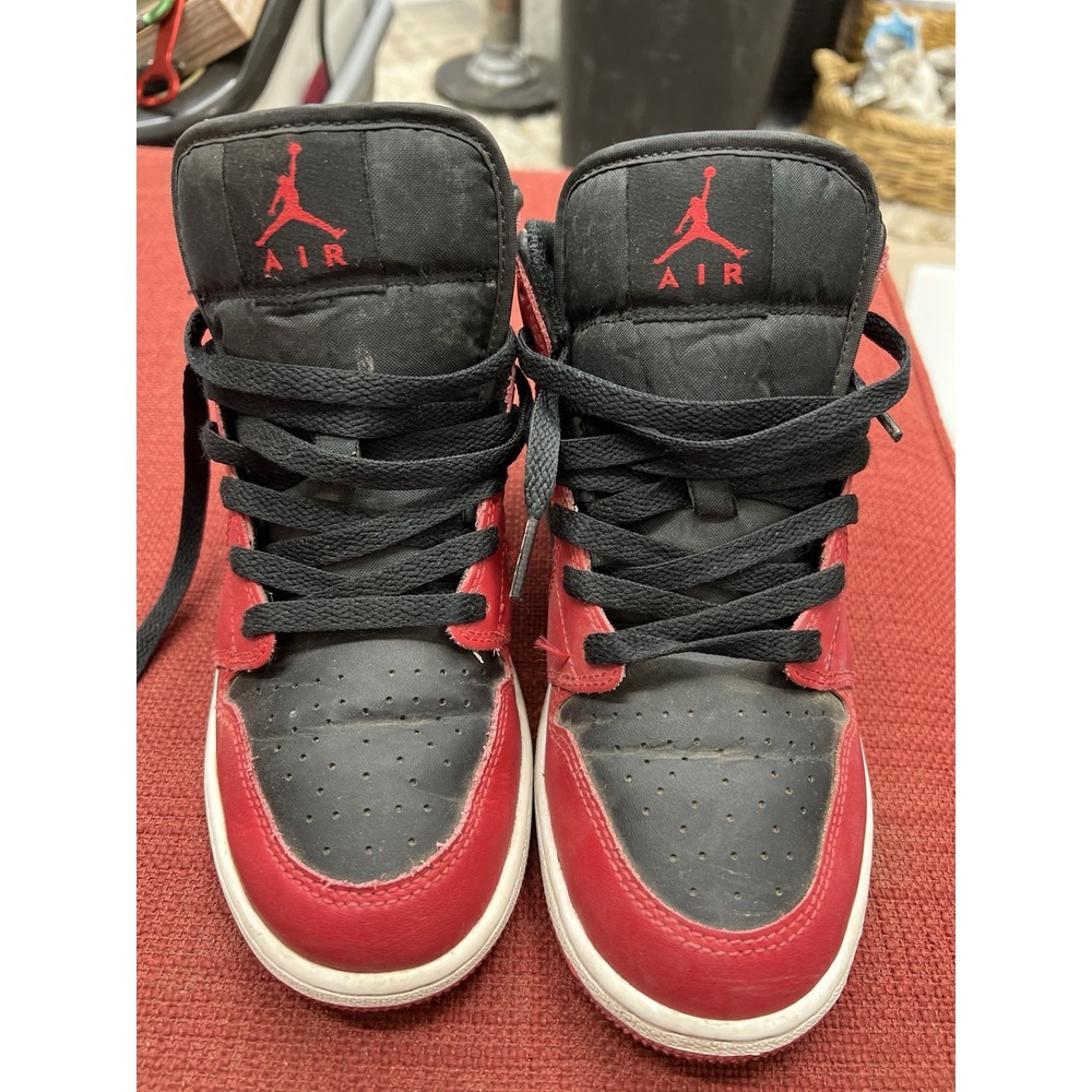 Nike Air Jordan 1 Mid Shoes Black Gym Red White DQ8423-061 Youth 4.5